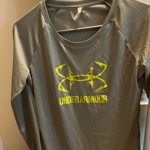 Under Armour heat gear long sleeve shirt